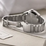 Montres bracelet acier femme, cadran acier et finition polie